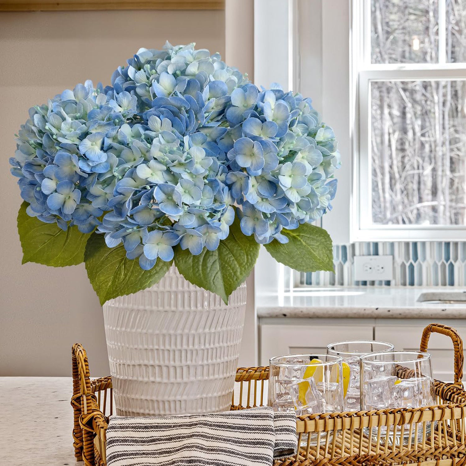 10pcs Lifelike Artificial Blue & White Hydrangea Bouquet - Realistic Polyester Flowers with Stems, No Maintenance Floral Arrangement for Weddings, Engagements, Spring Home & Office Table Decor, Outdoor\u002FIndoor Use, Artificial Flowers for Outdoors